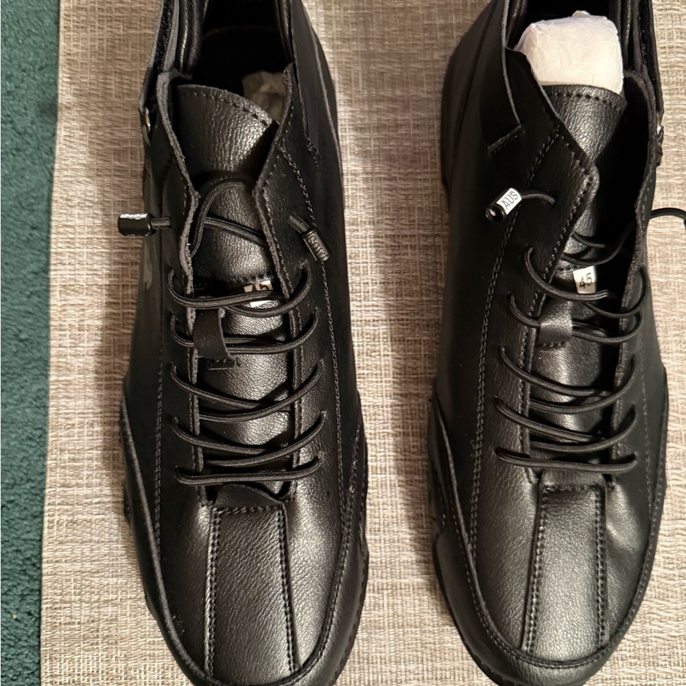 Men’s Black Shoes